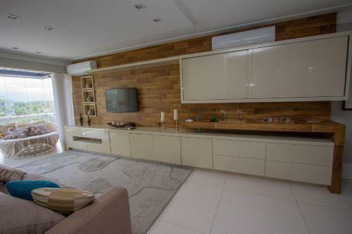 Apartamento Duplex Na Riviera � 70m Da Praia E Pr�ximo Ao Shopping.