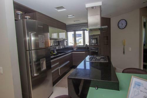 Apartamento Duplex Na Riviera � 70m Da Praia E Pr�ximo Ao Shopping.