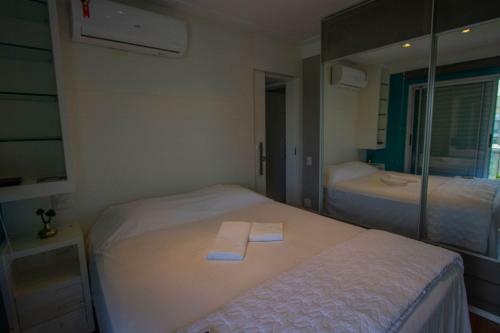 Apartamento Duplex Na Riviera � 70m Da Praia E Pr�ximo Ao Shopping.