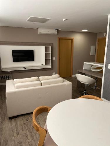 Apartamento Flat Confort�vel E Espa�oso (Apto 808)