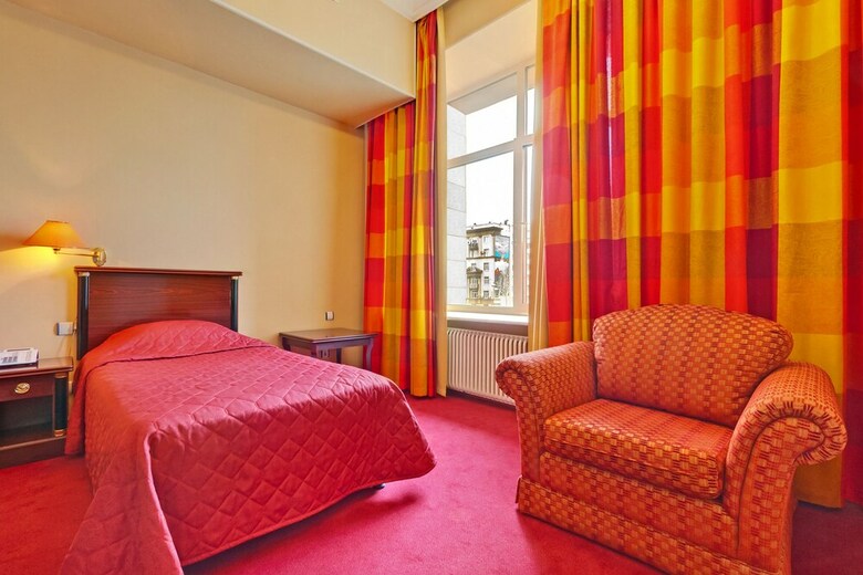 Warsaw Hotel
