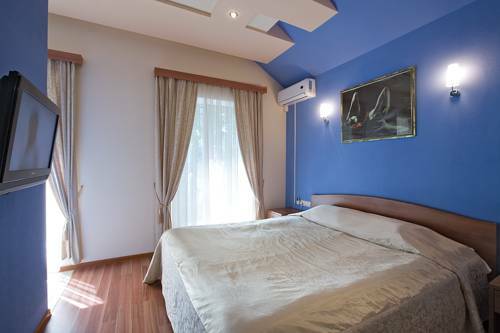 Cron Hotel