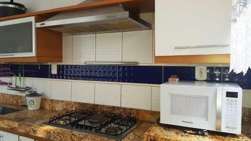Casa Ampla Com Piscina, Sal�o de Jogos E Wi-fi