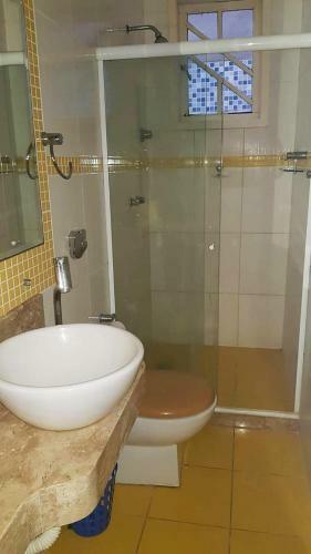 Casa Ampla Com Piscina, Sal�o de Jogos E Wi-fi