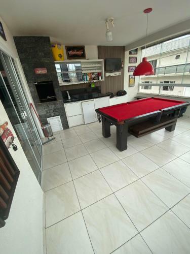 Casa Com Piscina, Churrasqueira E Sinuca