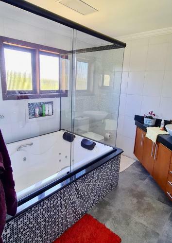 Casas 4 Su�tes Com Home Office E Area Gourmet - Excelente Internet