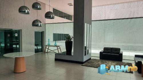 Apartamento No Edif�cio Manhattan 605