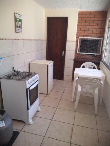 Hostal Kitnete Mobiliada Santa Felicidade Curitiba Garagem D