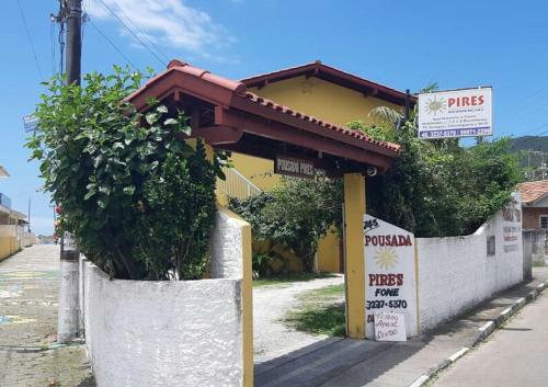 Hostal Pousada Pires