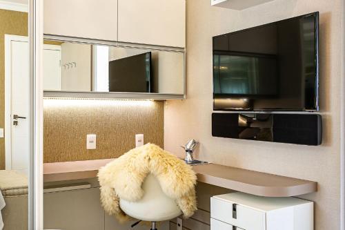 Apartamento Moderno, Espa�oso Com Localiza��o Privilegiada Ca21