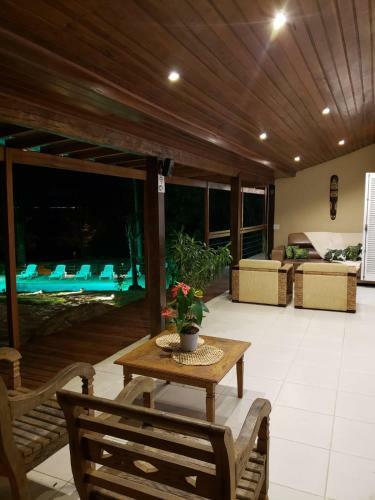 Hostal Alebahli Su�tes