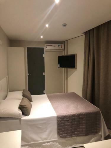 Jandira Premi�r Hotel
