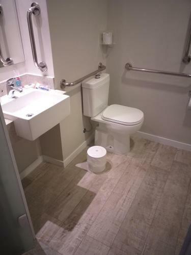 Jandira Premi�r Hotel