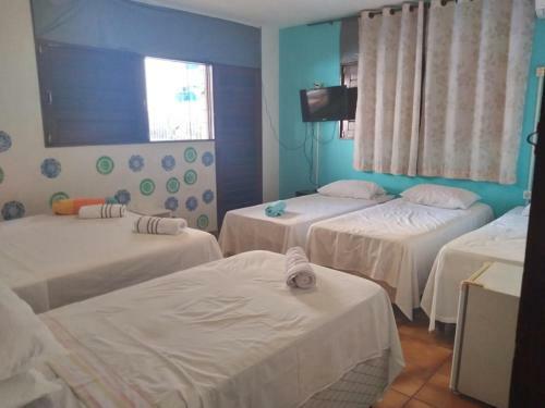 Hostal Regiane Beach Pousada Hostel