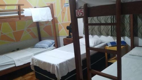 Hostal Regiane Beach Pousada Hostel