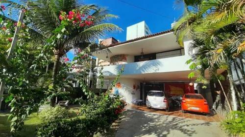Hostal Regiane Beach Pousada Hostel