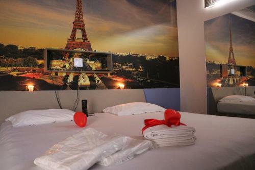 Paris Motel