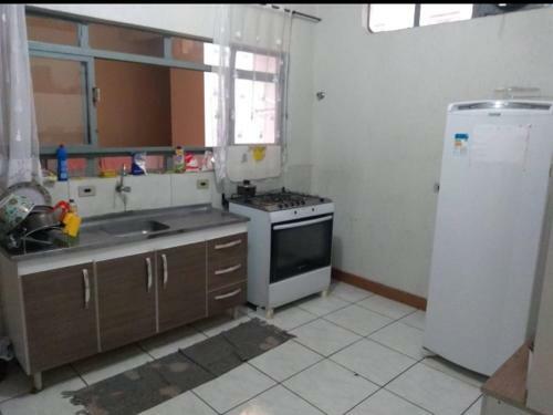 Bed & Breakfast Pr�ximo A Uem Com Caf� Da Manh�