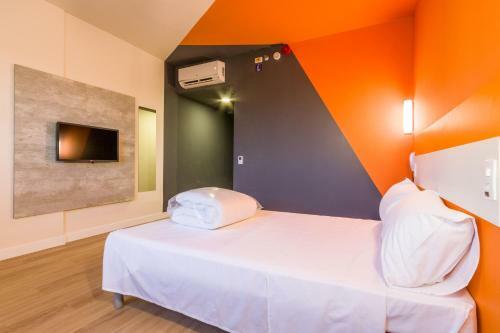 Hotel Ibis Budget Ribeir�o Preto Vila Do Golf