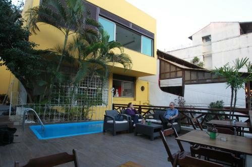 Hangar Rio Hostel