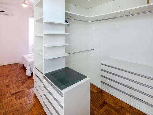 Apartamento Enorme 3 Quartos Com Jacuzzi E Vista Mar Para 8 Pessoas Em Copacabana!