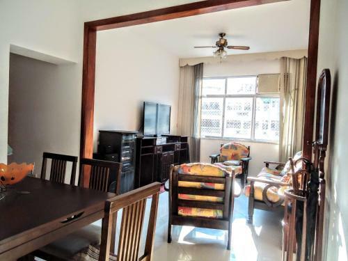 Apartamento Copacabana 3 Quartos Com Ar Cond Garagem A 2 Qds Da Praia