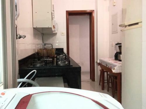 Apartamento Copacabana 3 Quartos Com Ar Cond Garagem A 2 Qds Da Praia
