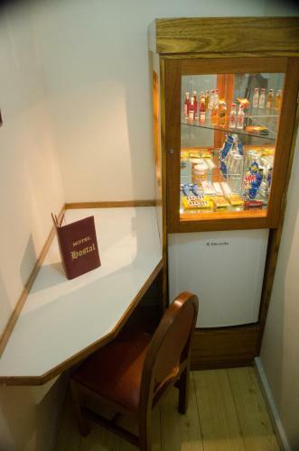 Hotel Hostal (adults Only)