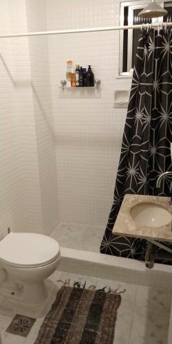 Quarto Casal Acolhedor Em Copacabana - Apartamento Compartilhado