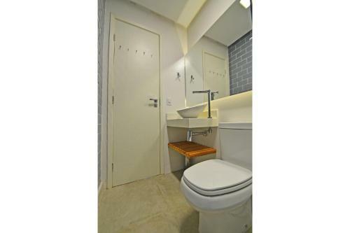 Apartamento Studio Reformado Para 4 Pessoas Na Quadra Da Praia!