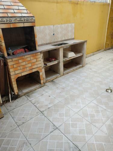 Casa 3 Quartos Com Churrasqueira E Chuveir�o