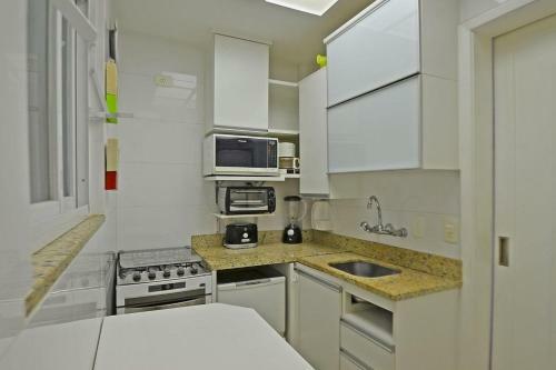 Apartamento Lindo Sala E Quarto Para 4 Pessoas Em Copacabana