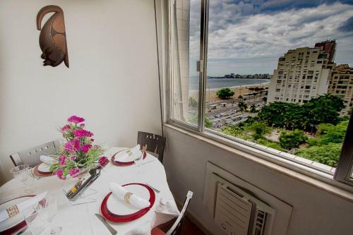 Apartamento Vista Mar Praia de Copacabana