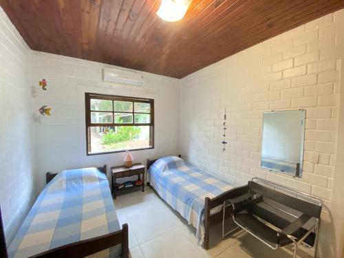 Casa Azal�ia A 300m Da Praia de Camburi