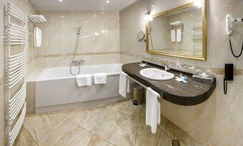 Ring Premier Hotel