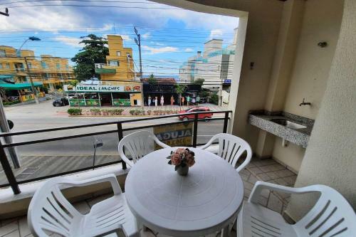 Apartamento Cod 203 Edif�cio Larissa Bombas