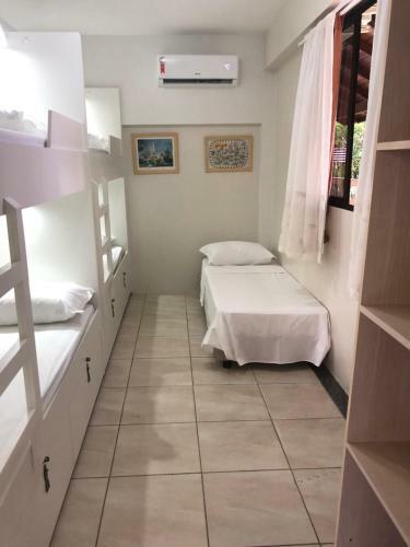 Dax Bombinhas Hostel