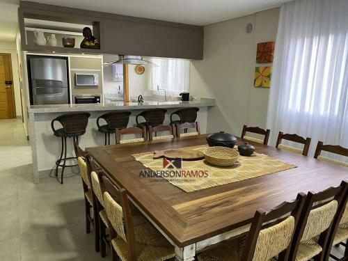 1083 - Apartamento Com Vista Para O Mar Em Bombinhas