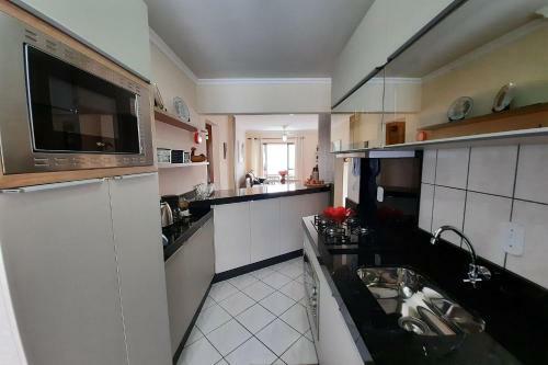 Apartamento Cod 110 Edif�cio Acapulco Bombas