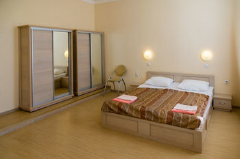 Hostal Ra Nevsky 44