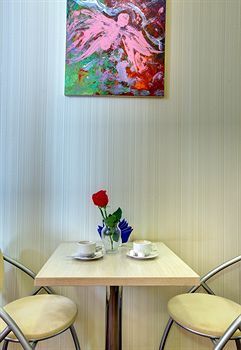 Hostal Ra Nevsky 44