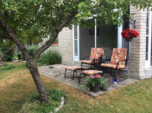 Main Street Caygeon B&B