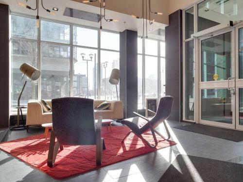 Sweeping Views Luxury 2br Suite Pool Table, Rooftop Patio, Bbq, Coffee