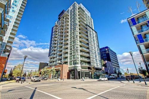 Sweeping Views Luxury 2br Suite Pool Table, Rooftop Patio, Bbq, Coffee