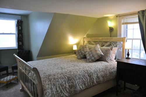 Clothesline B&B In Hubbards Cove