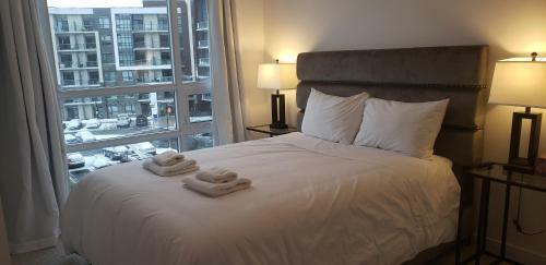 Apartamento Sleek Condo At Lake Ontario