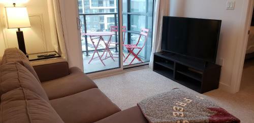 Apartamento Sleek Condo At Lake Ontario