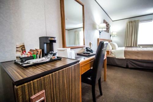 Companion Hotel Motel