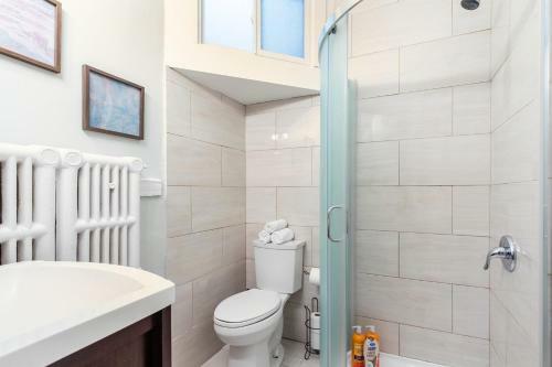 Upscale 2br With King Bed - Boutique Apartment - Prime Location!