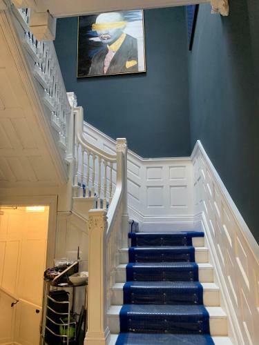 Hostal Room In Apartment - Studio Downton Musees District
